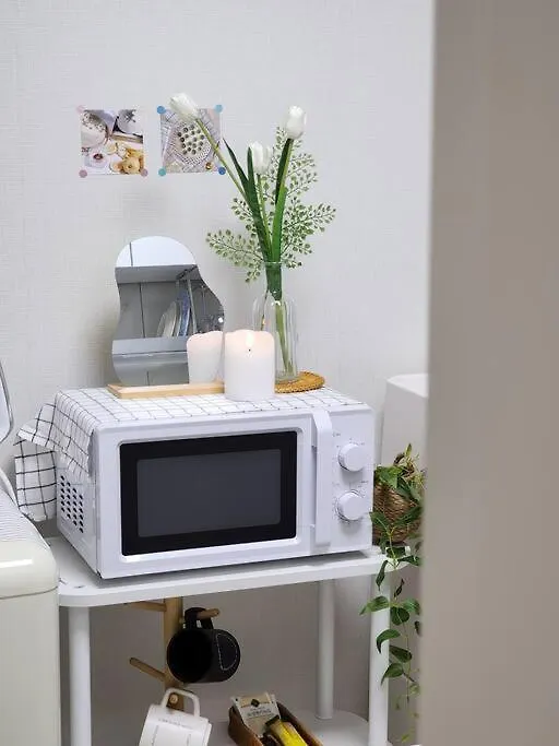 5Mins To Jangseungbaegi Station, 1Mins To Airport Bus Station, Max 6Pax, Two Bedrooms Сеул